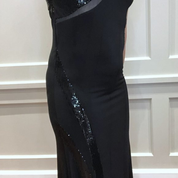 Elegant Black Long Dress - Picture 9 of 16